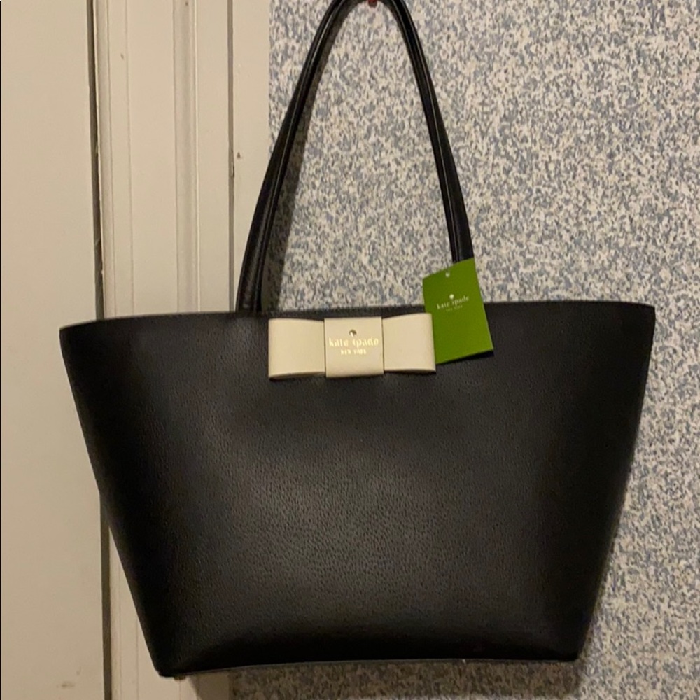 Kate Spade Ellis Robinson Street Leather Purse